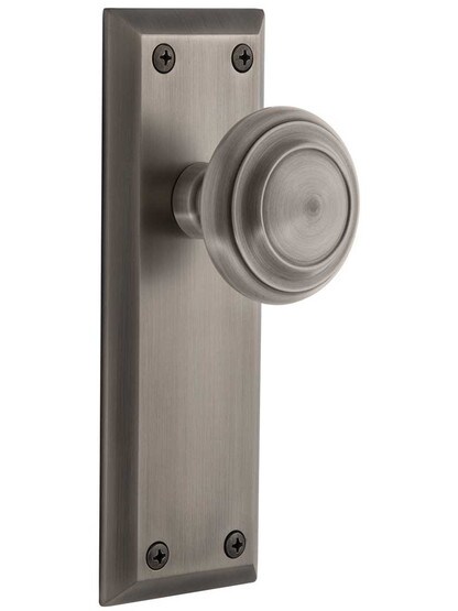 Grandeur Fifth-Avenue Door Set with Circulaire Knobs in Antique Pewter.